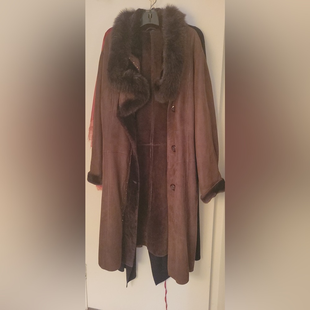 Women’s Elegant Shearling Sheepskin Brown Fur-Trimmed Women's Coat
